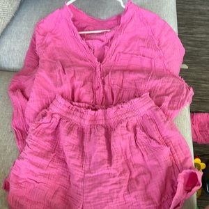 Aerie pool to party top (xs)and shorts (s) set.